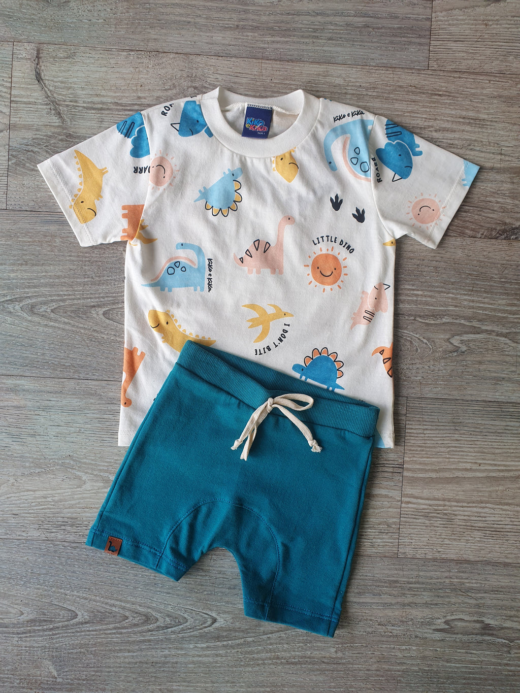 Conjunto Dinos
