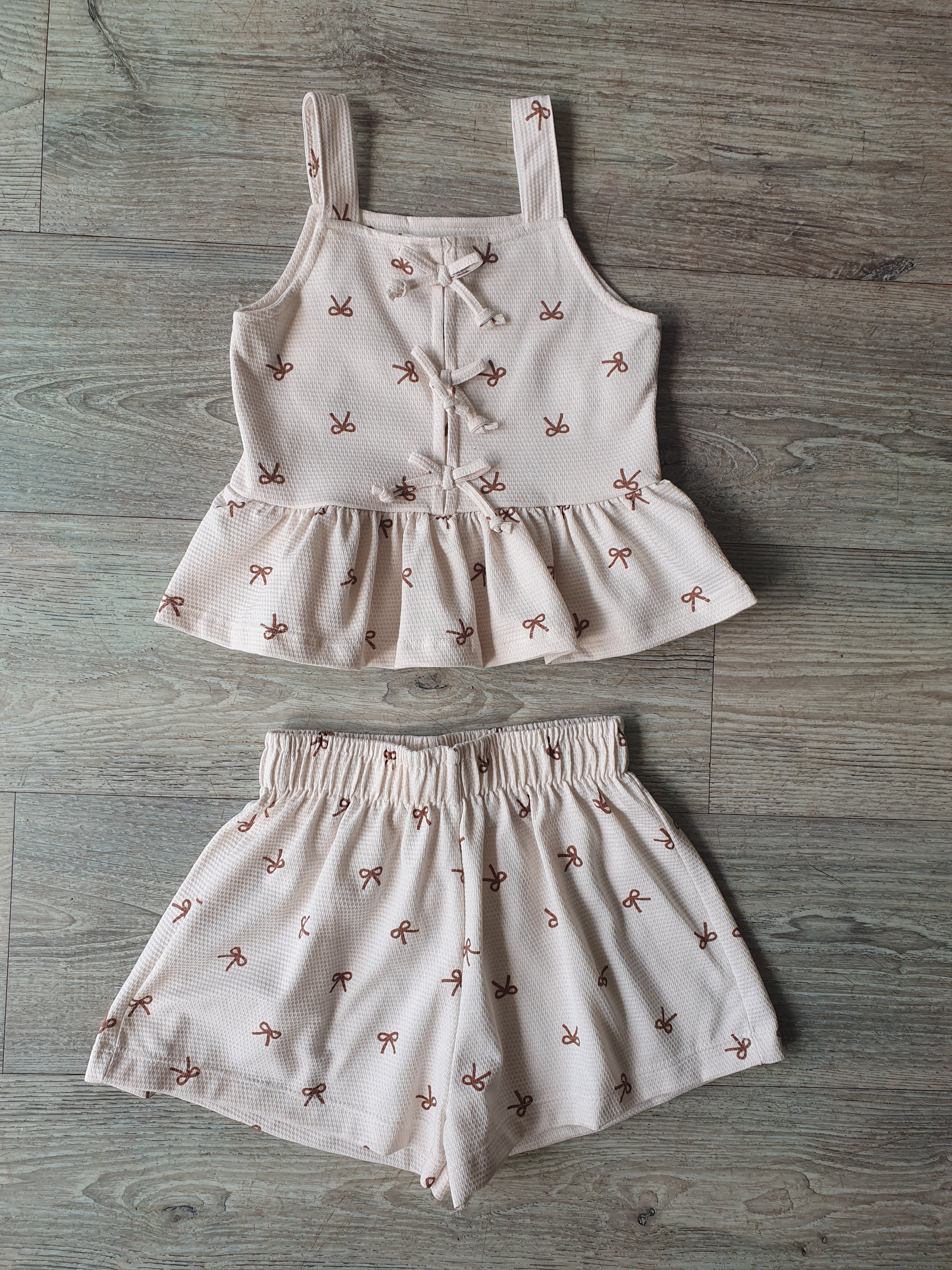 Conjunto Lacinhos