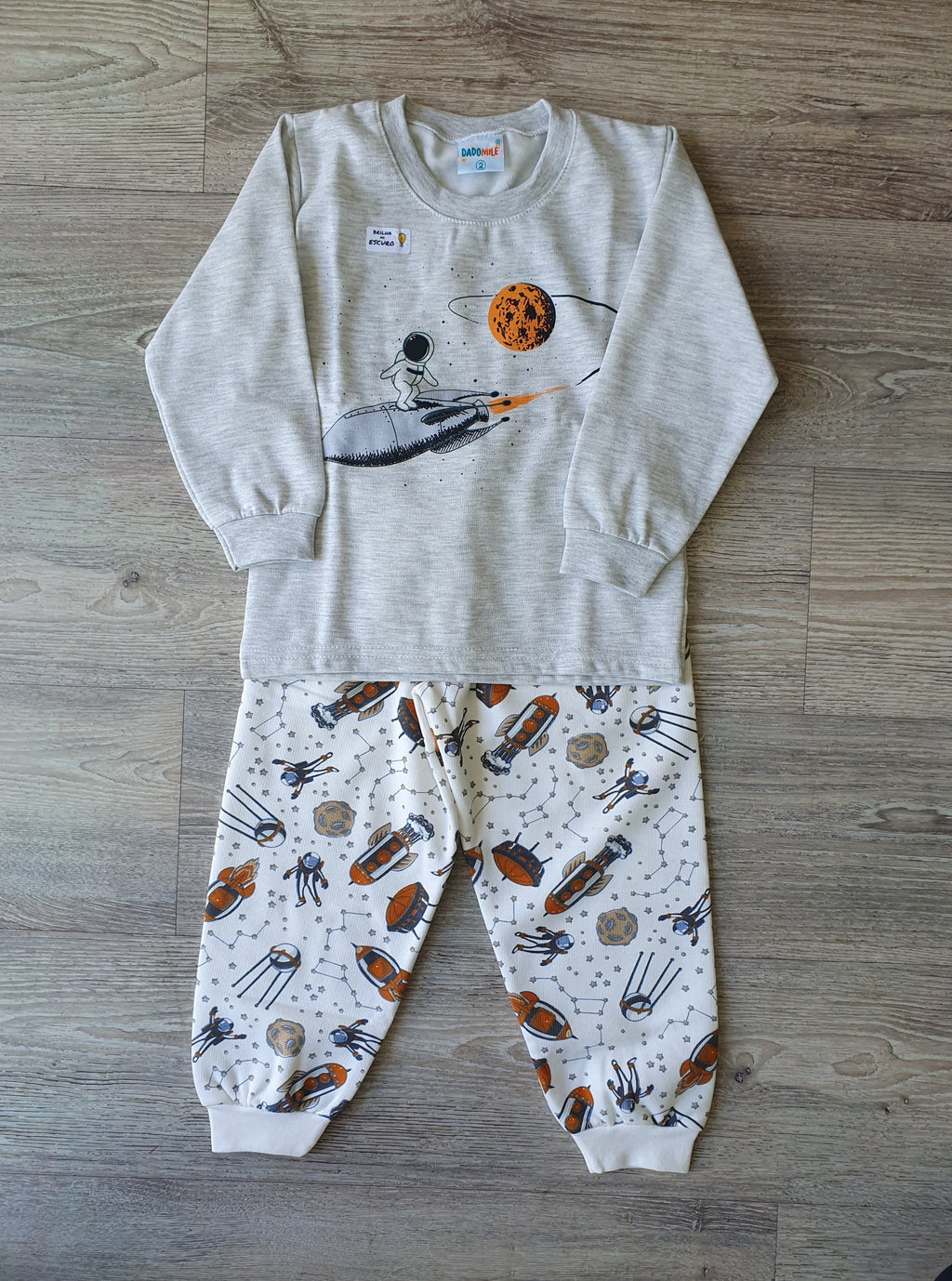 Pijama Astronauta